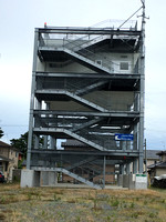 格安の防災タワー (Affordable Evacuation Tower)